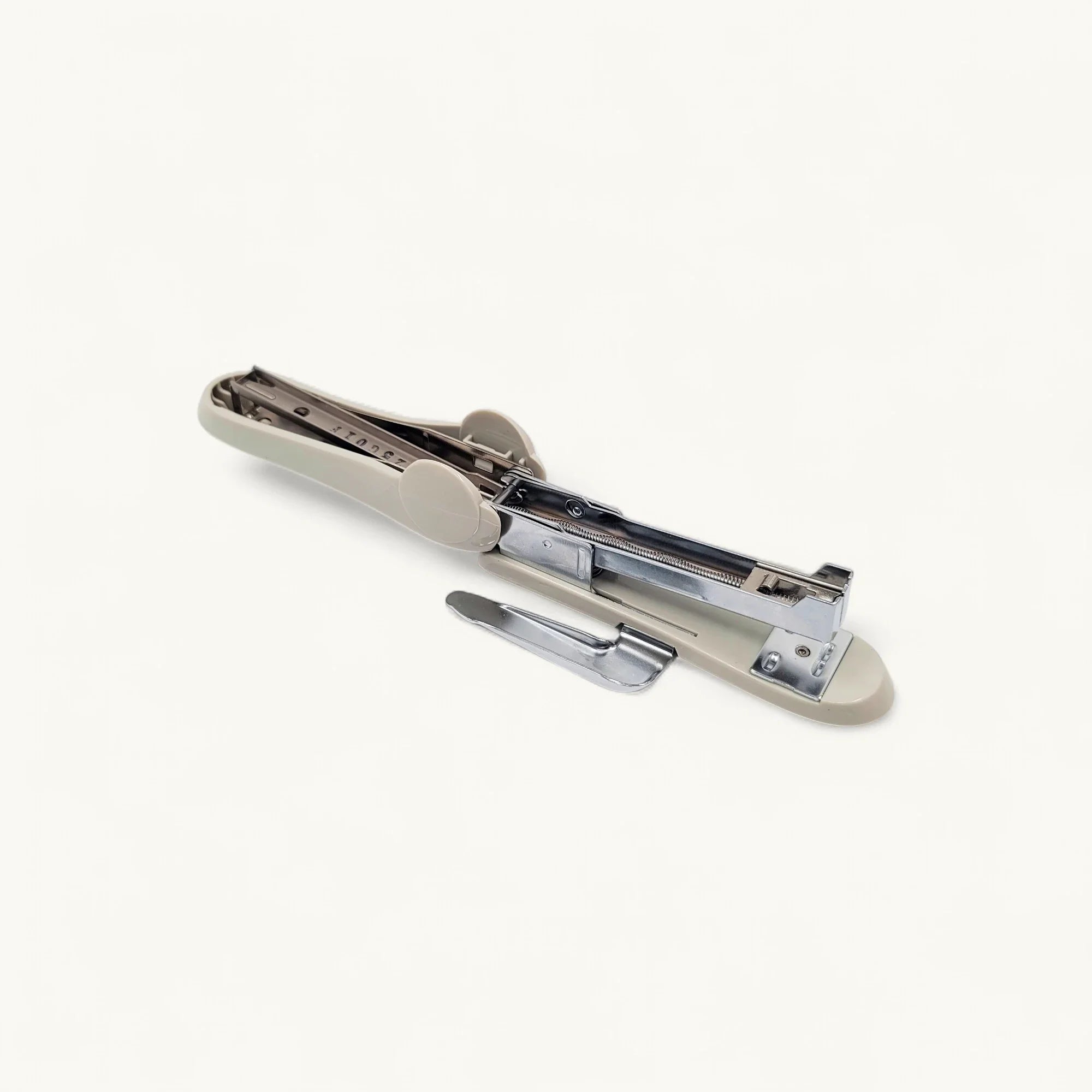 Max-HD-88R-拱型釘書機-雜色-桌面工具-30張省力裝釘