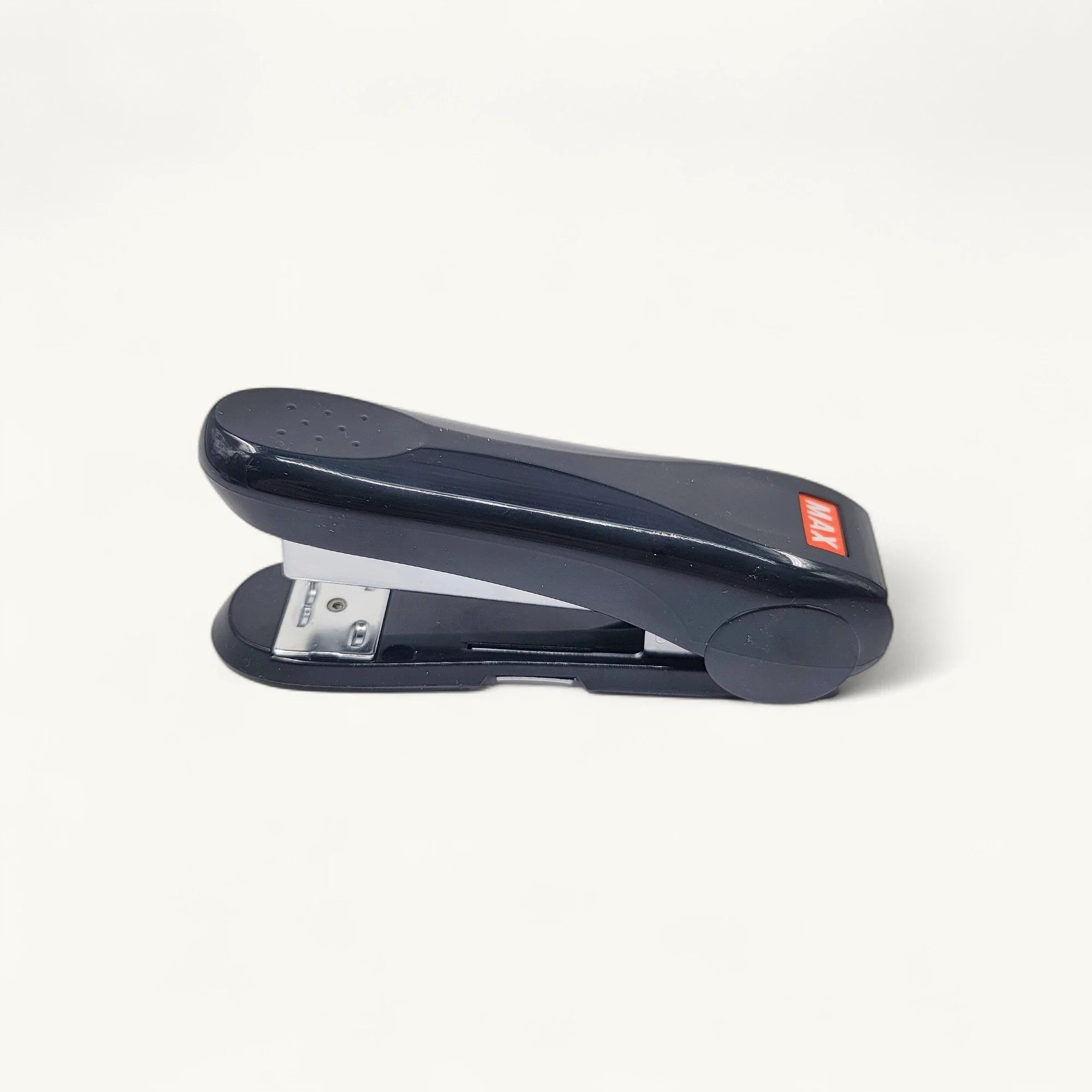 MAX-HD-88R釘書機-黑色-桌面工具-可釘30張